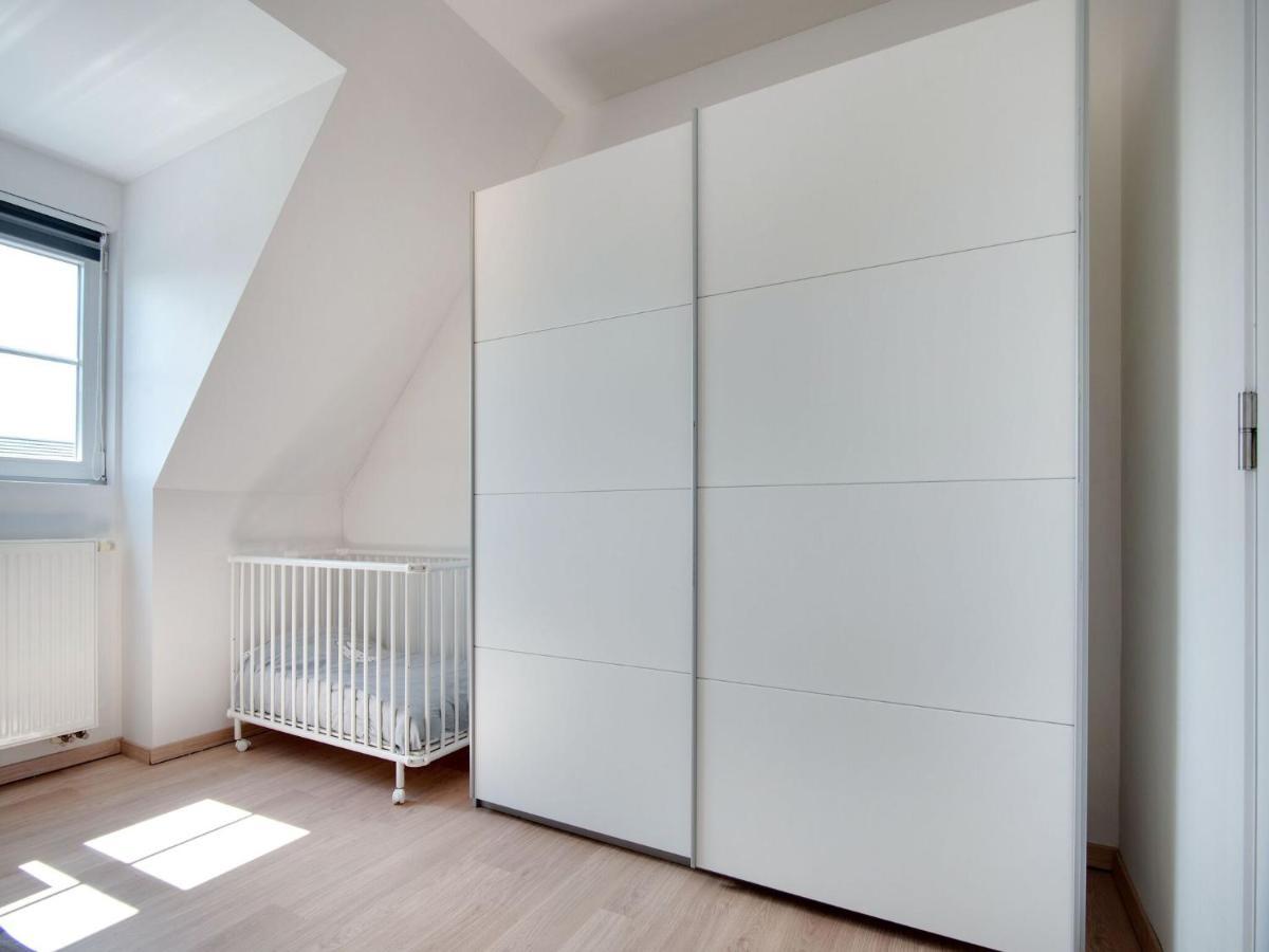 Modern Holiday Home In De Haan With Garden Bagian luar foto