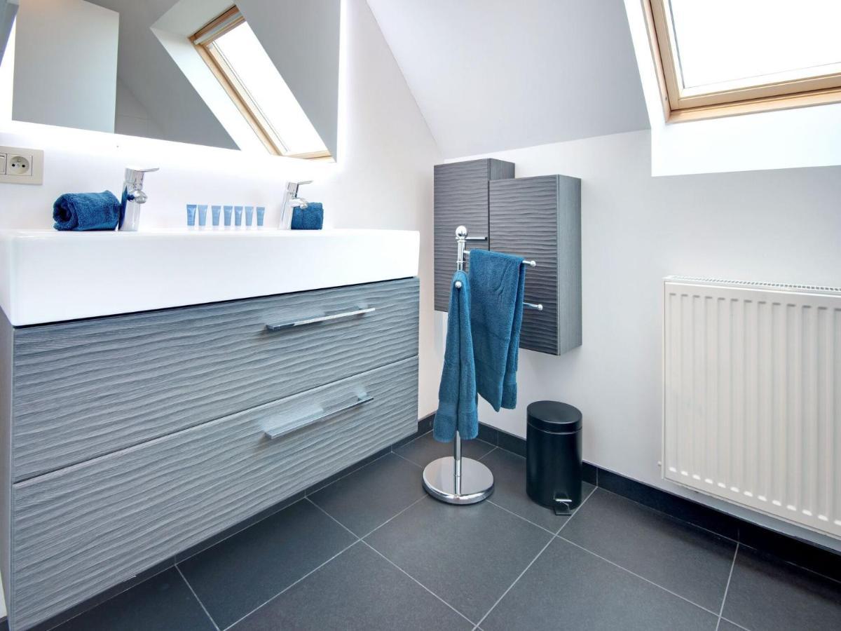Modern Holiday Home In De Haan With Garden Bagian luar foto