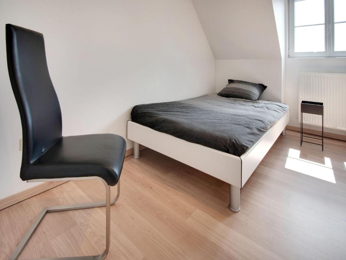 Modern Holiday Home In De Haan With Garden Bagian luar foto